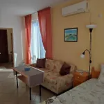 студио слънчево утро *