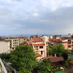 студио слънчево утро Apartment *