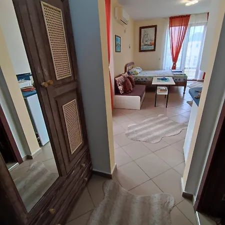 студио слънчево утро בורגאס