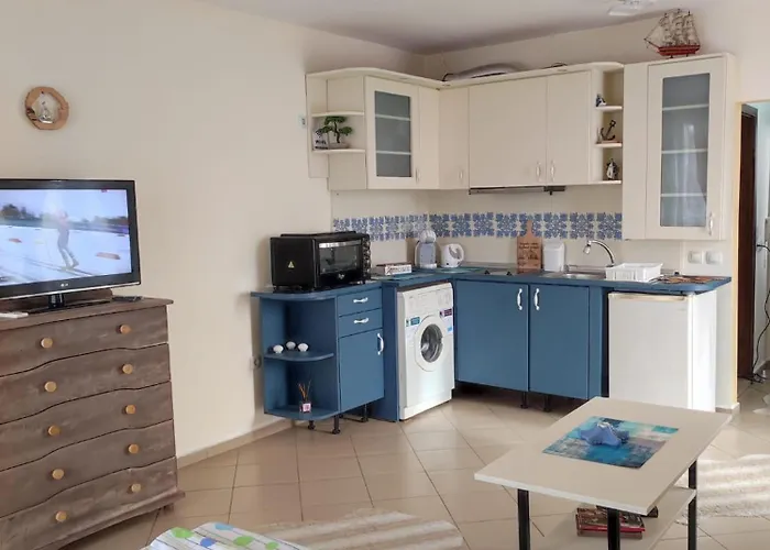 студио слънчево утро Apartman *